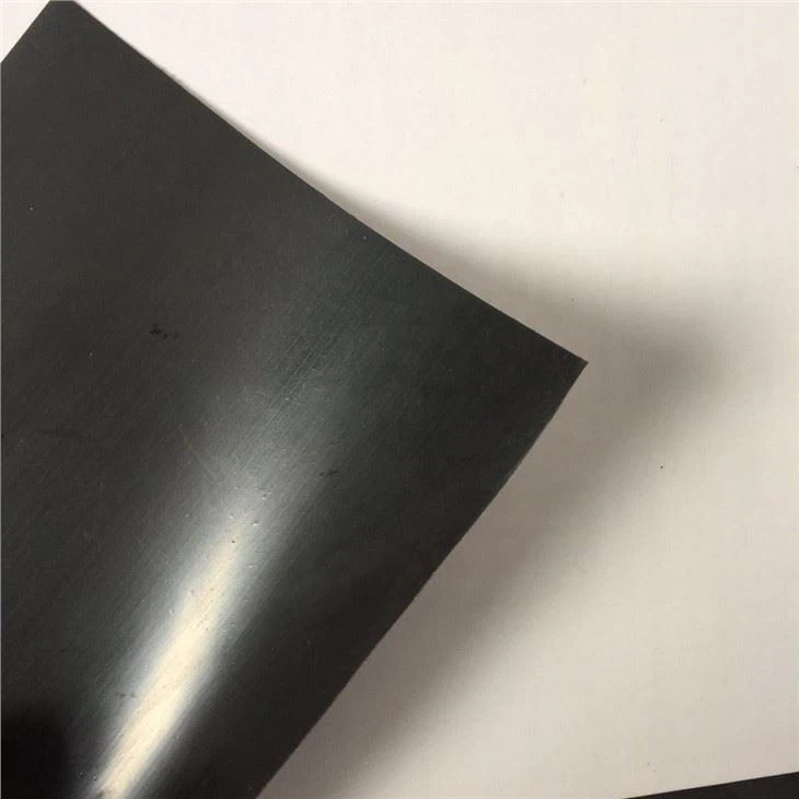 Smooth And Textured HDPE Geomembranes
